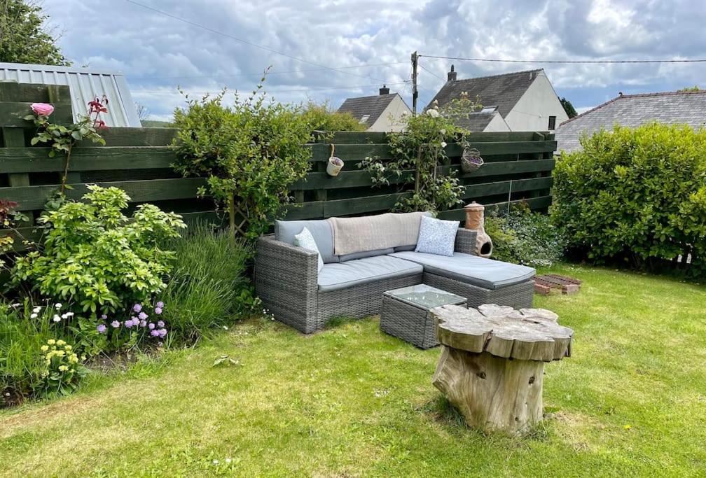 Entire 2 Bed Cottage - Llangwm Llangwm  Kültér fotó